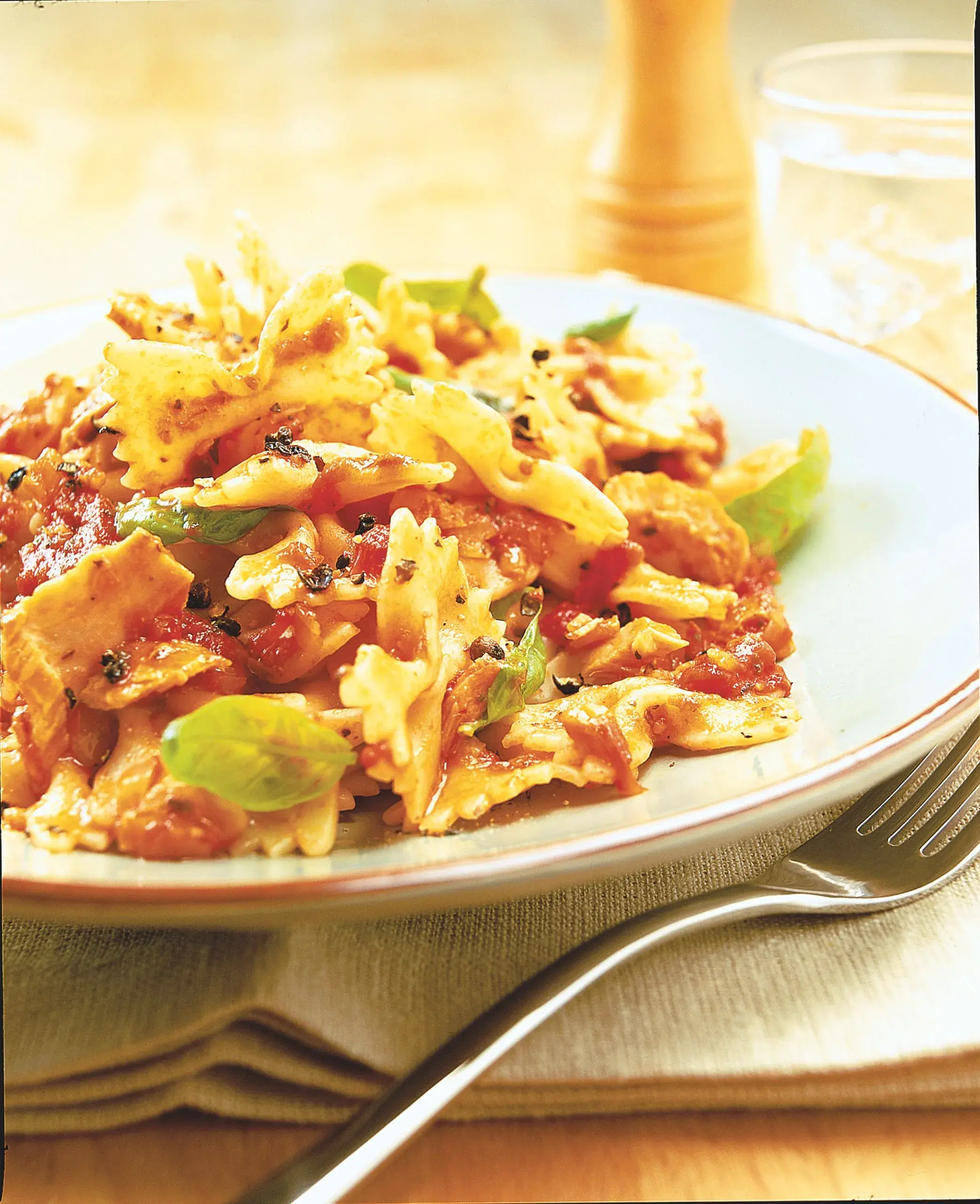 Pasta with Tuna and Tomato Sauce