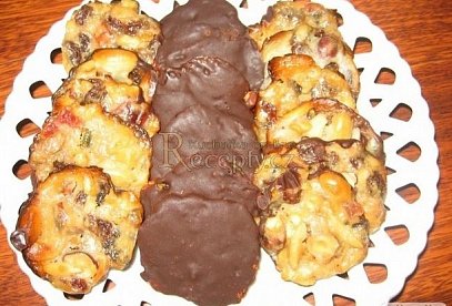 Marokánky (Czech Nut and Fruit Biscuits)