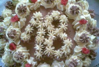 Vanilla and Cocoa Buttercream for Cakes, Slices and Czech Choux Buns