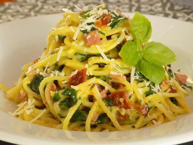 Spaghetti Carbonara with Wild Garlic