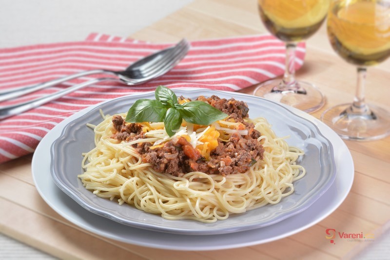 Milanese Spaghetti with Tomato Sauce