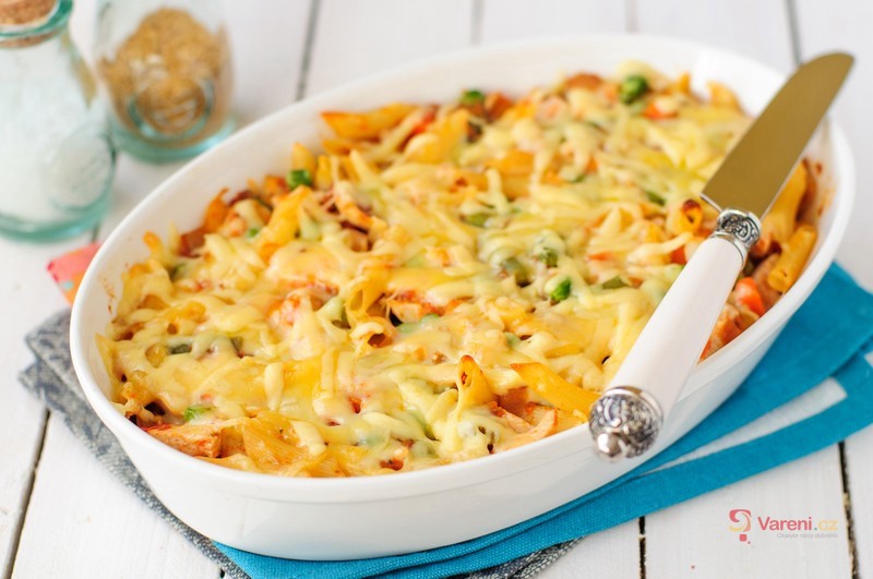 Baked Pasta with Tomatoes and Zucchini