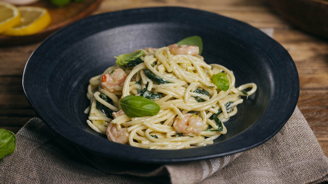 Spaghetti with Prawns in a Spicy Cream Sauce