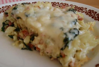 Baked English Pasta with Spinach, Bacon and Cheese