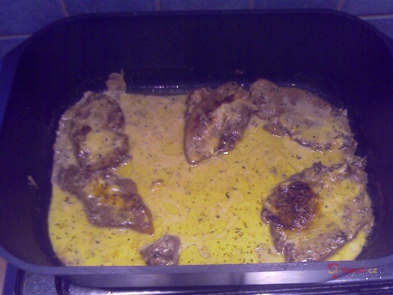 Pork with Mushrooms and Cheese