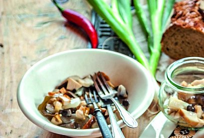 Pickled Mushrooms in Sweet-and-Sour Brine