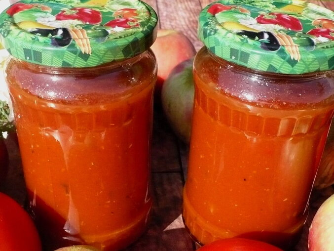 Homemade Ketchup from Tomatoes