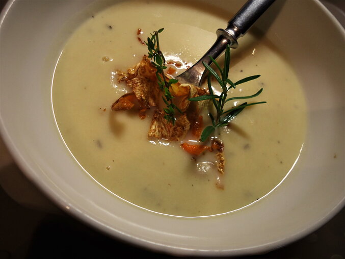 Creamy Roasted Celeriac Soup