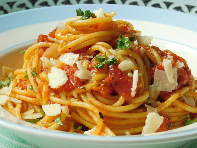 Spaghetti Marinara with Tomato Sauce