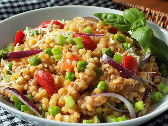 Minced Pork with Egg Barley Pasta and Vegetables