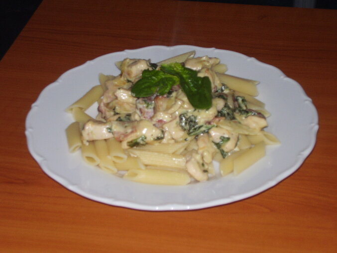 Penne with Chicken and Baby Spinach