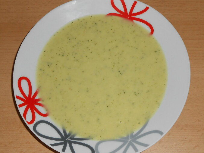 Creamy Courgette Soup with Processed Cheese