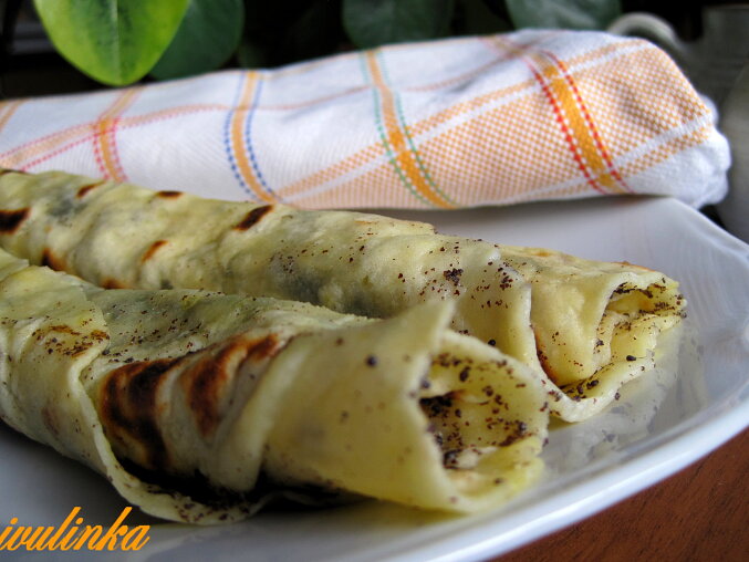 Hanácké hertepláky (Czech Potato Flatbreads with Poppy Seeds or Plum Butter)