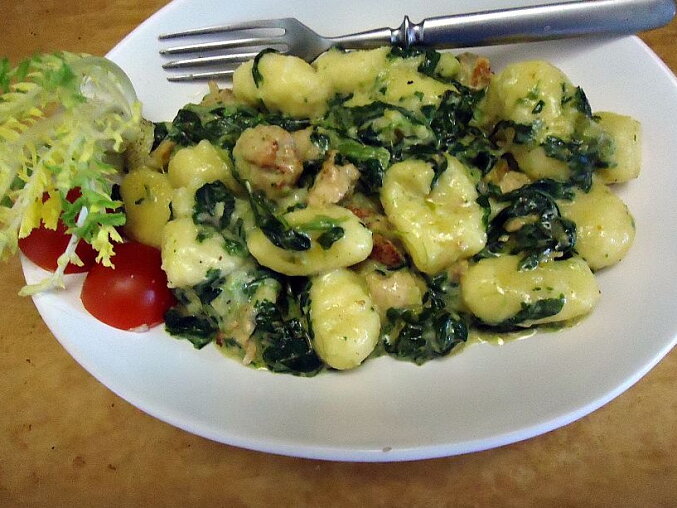 Homemade Potato Gnocchi with Chicken and Spinach in Cream Sauce