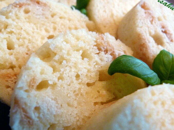Hrnkové knedlíky (Czech Bread Dumplings from the Microwave)