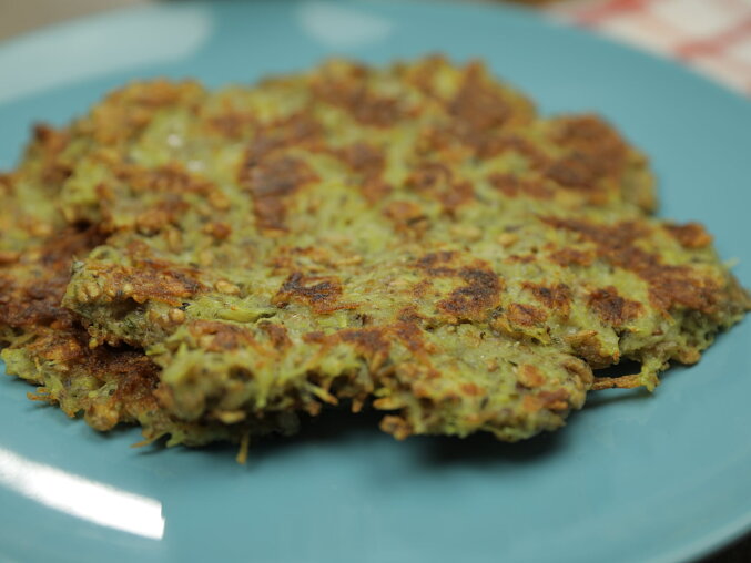 Bramboráky (Czech Crispy Potato Pancakes with Oats)
