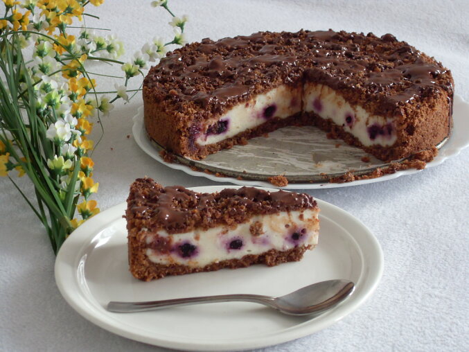 Chocolate Crumble Cake with Quark Filling