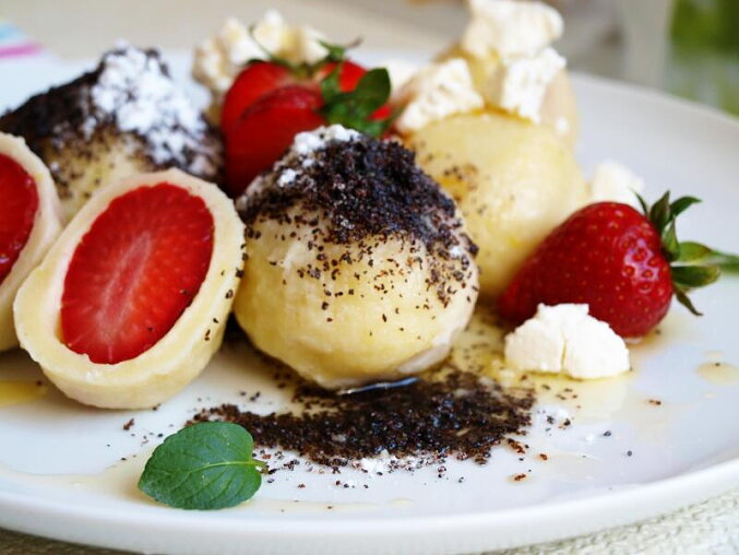 Ovocné knedlíky (Czech Fruit Dumplings with Quark Dough)