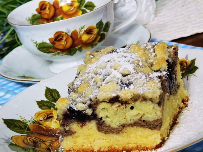 Plum Jam and Quark Cake with Sour Cream