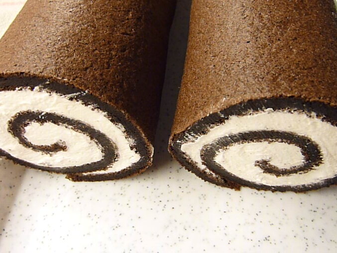 Flourless Whipped Cream Roll