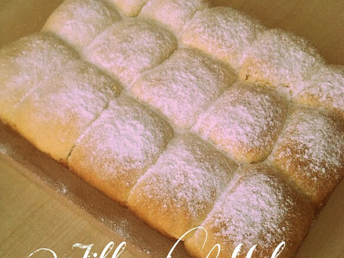 Czech Buchty (Sweet Yeast Buns with Filling)