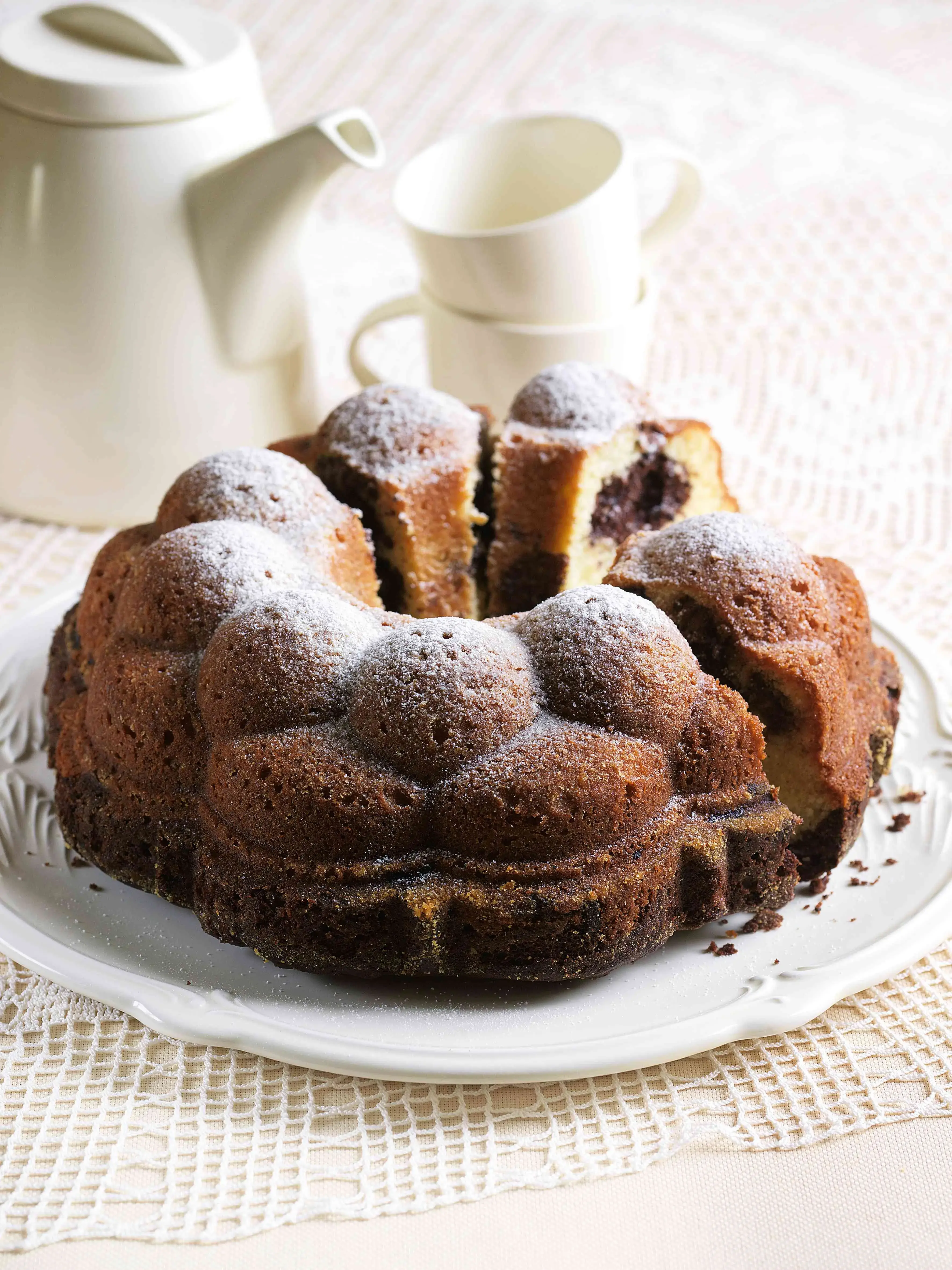 Bábovka Savoy (Savoy Bundt Cake)