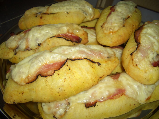 English Rolls with Bacon and Smoked Cheese