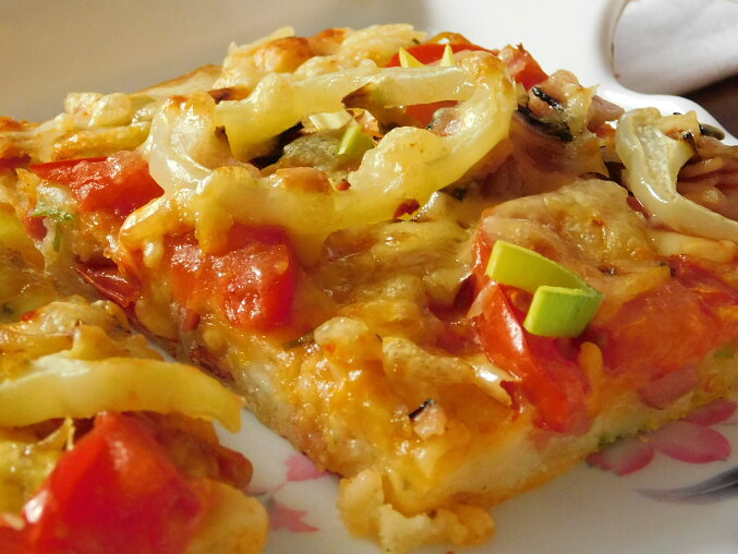 Quick and Easy Savoury Tray Pie