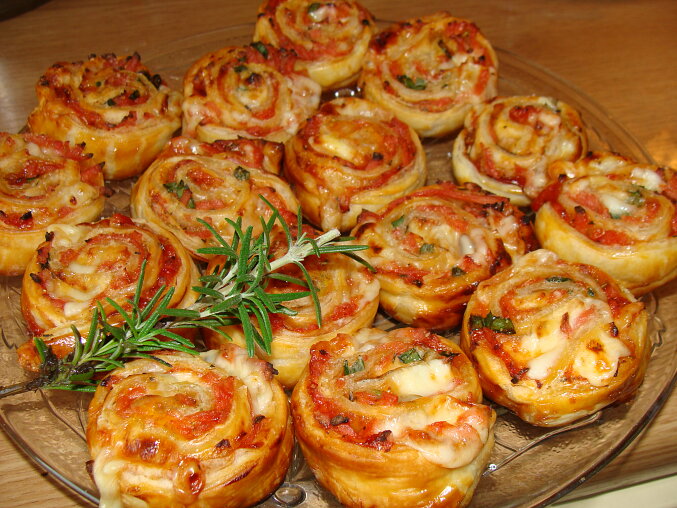 Pizza kroužky z listového těsta