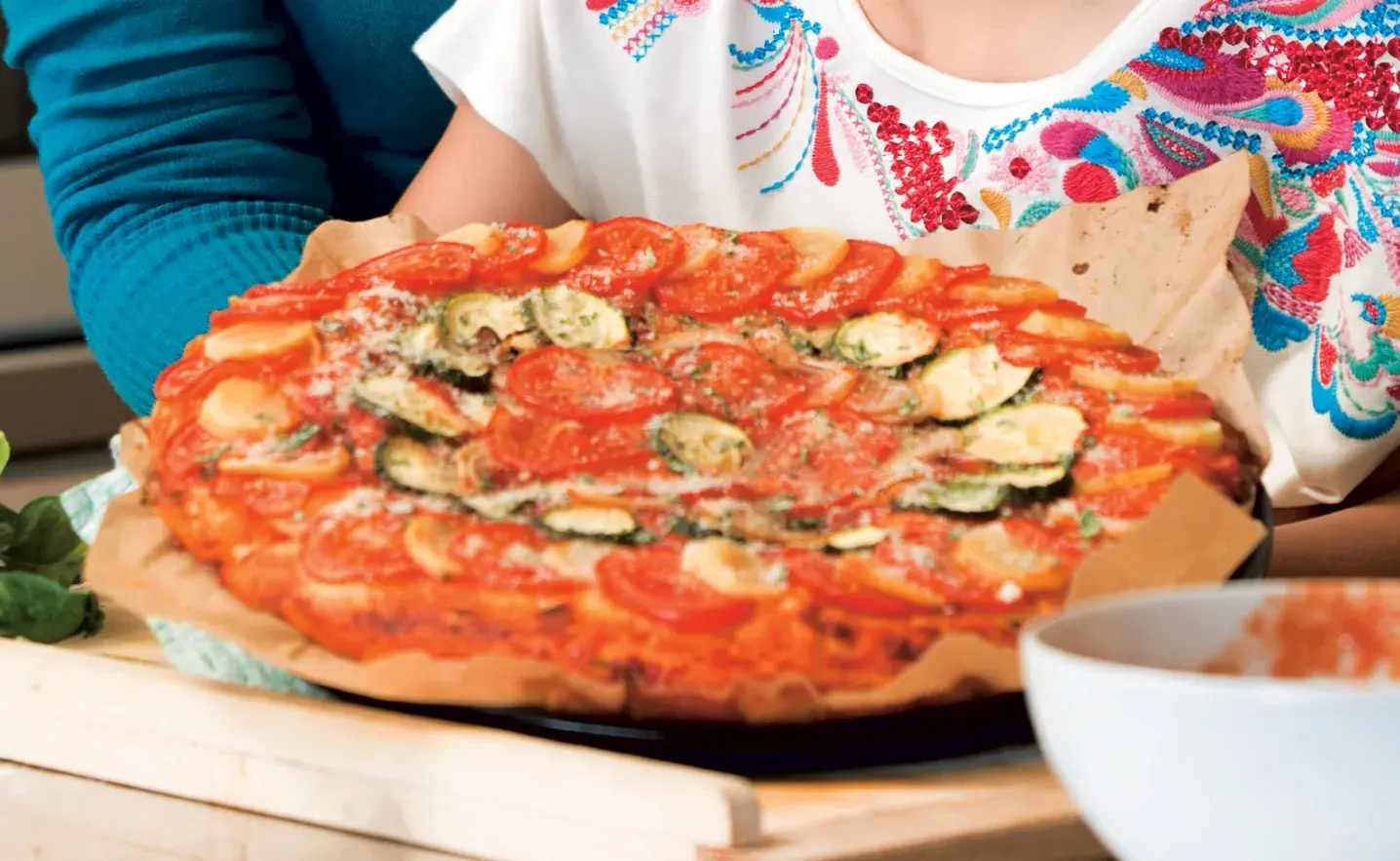 Domácí pizza se zeleninovou oblohou