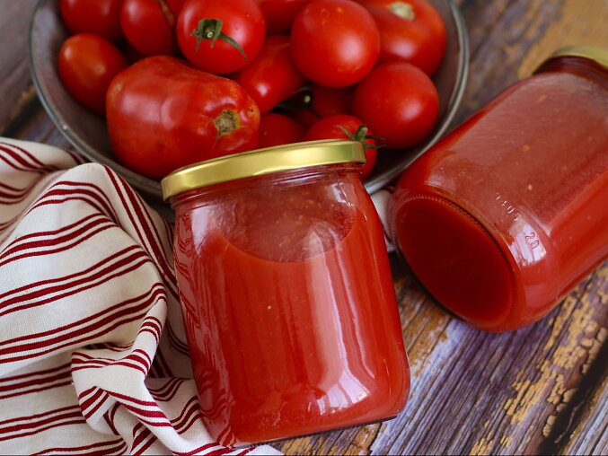 Homemade Tomato Passata